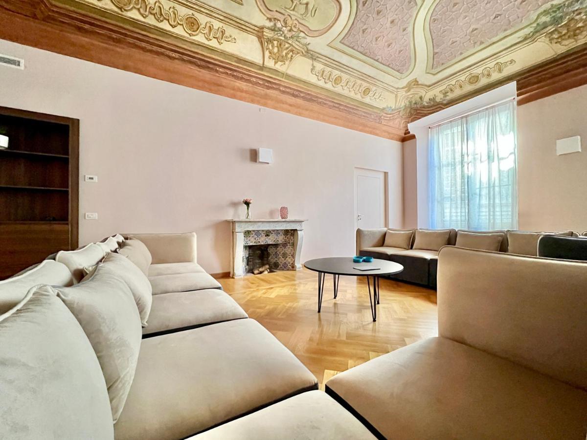 The Seven Suites Genua Exteriör bild