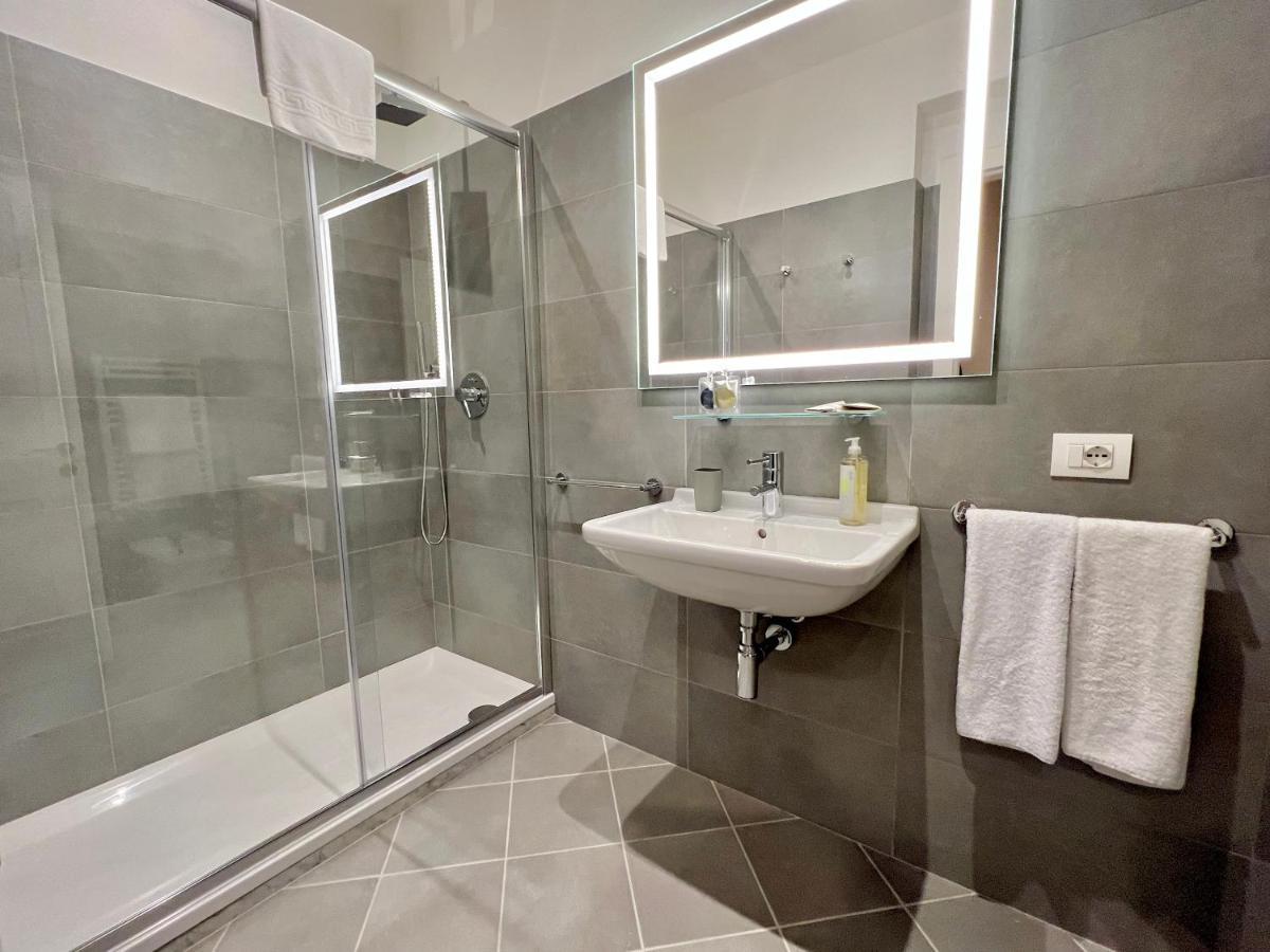 The Seven Suites Genua Exteriör bild