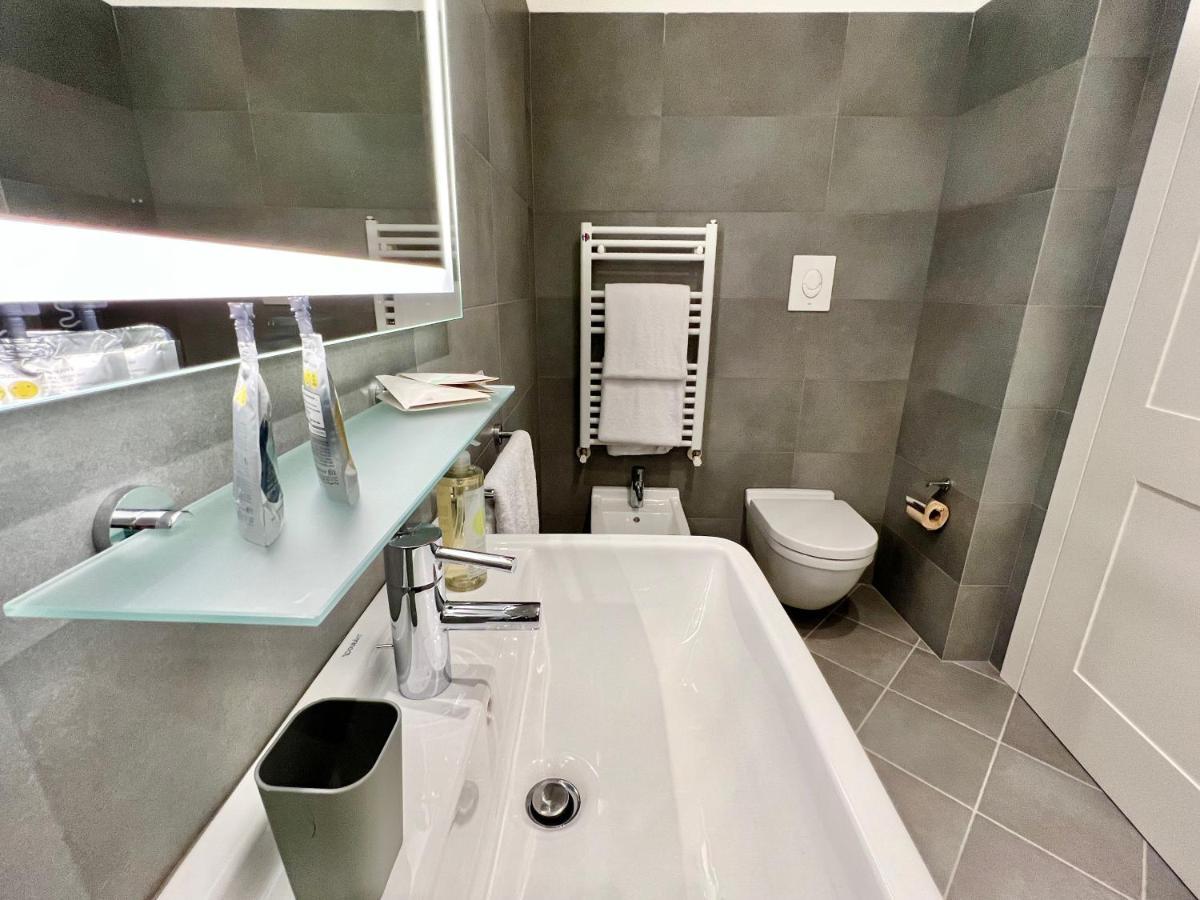 The Seven Suites Genua Exteriör bild